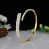 Lab Grown Diamond Open Bangle Bracelet in 18kt Gold – Elegant Nature-Inspired Design