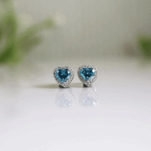 1.06 Carat Heart Shape Design Lab Create Diamond Earring