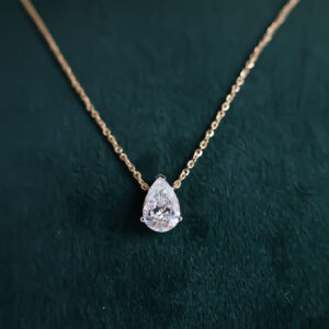 1.53 CT F VS1 IGI Pear Shape Diamond Pendant