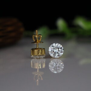 2.01 Ct E VVS2 IGI Round Shape Solitaire Lab Grown Diamond Earstud