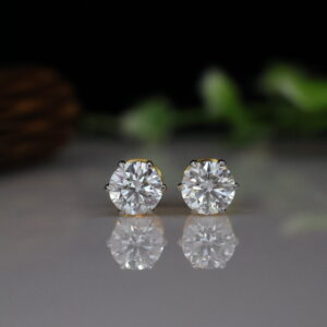 2.08 CT D VVS2 IGI Round Shape Lab Diamond Earstud