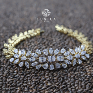 Floral Vine Lab Grown Diamond Bracelet in 18kt Gold – Elegant Marquise and Pear Cut Design