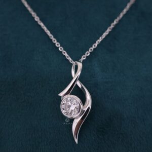 S Curve 1 ct Solitaire Lab Grown Diamond Pendant With Chain