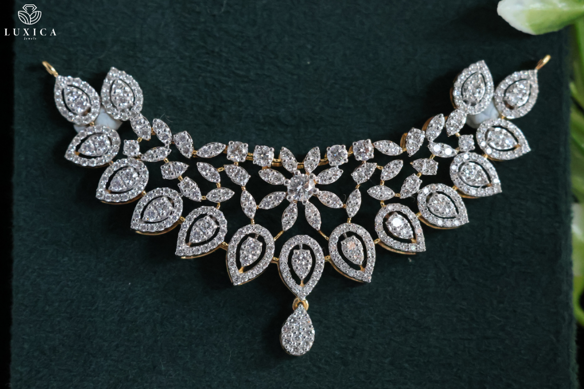 Pendants And Necklaces: Your Complete Style And Buying Guide